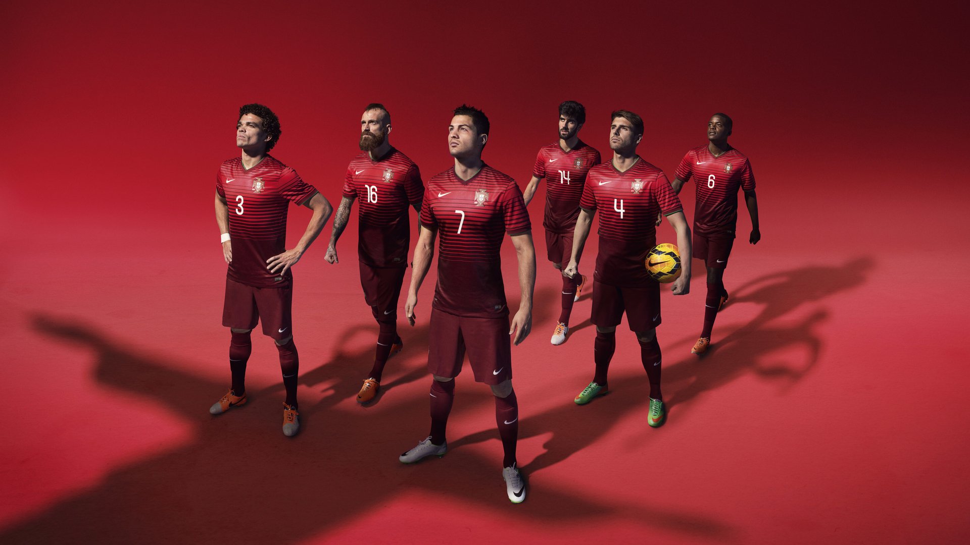 开云官网-PSG球迷对未来充满期待与担忧，psg队员名单